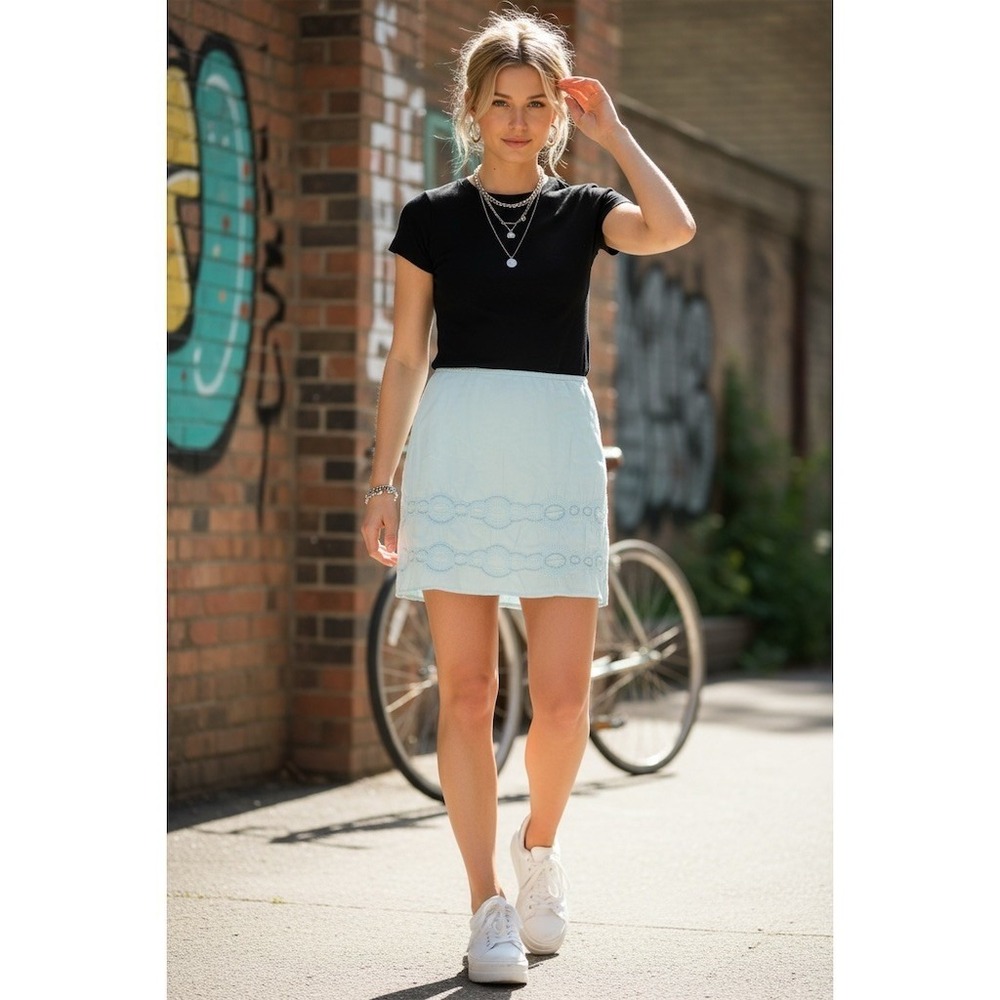 Y2K Wet Seal Skirt sequined Juniors Size 11 Light Blue Eyelet Embroidered Mini